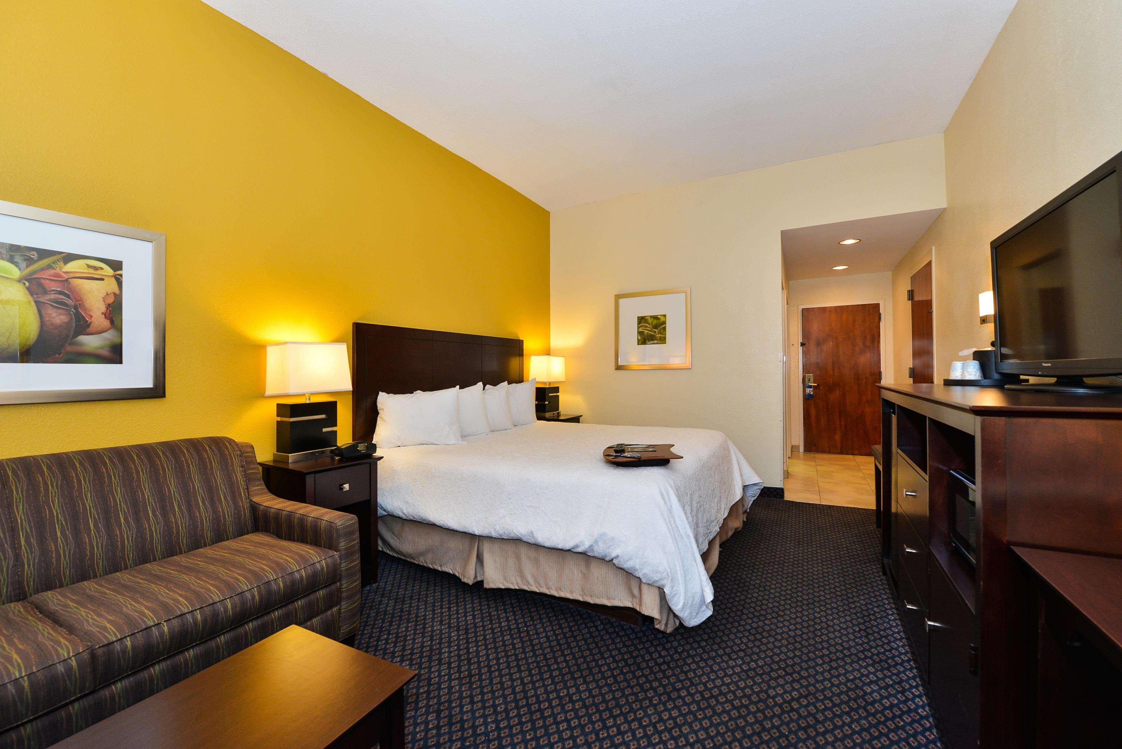 Hampton Inn Petersburg-Fort Gregg Adams מראה חיצוני תמונה