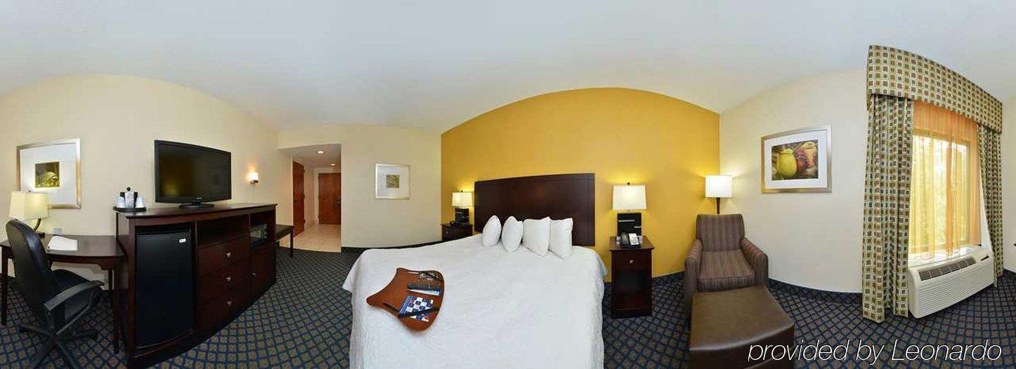 Hampton Inn Petersburg-Fort Gregg Adams מראה חיצוני תמונה