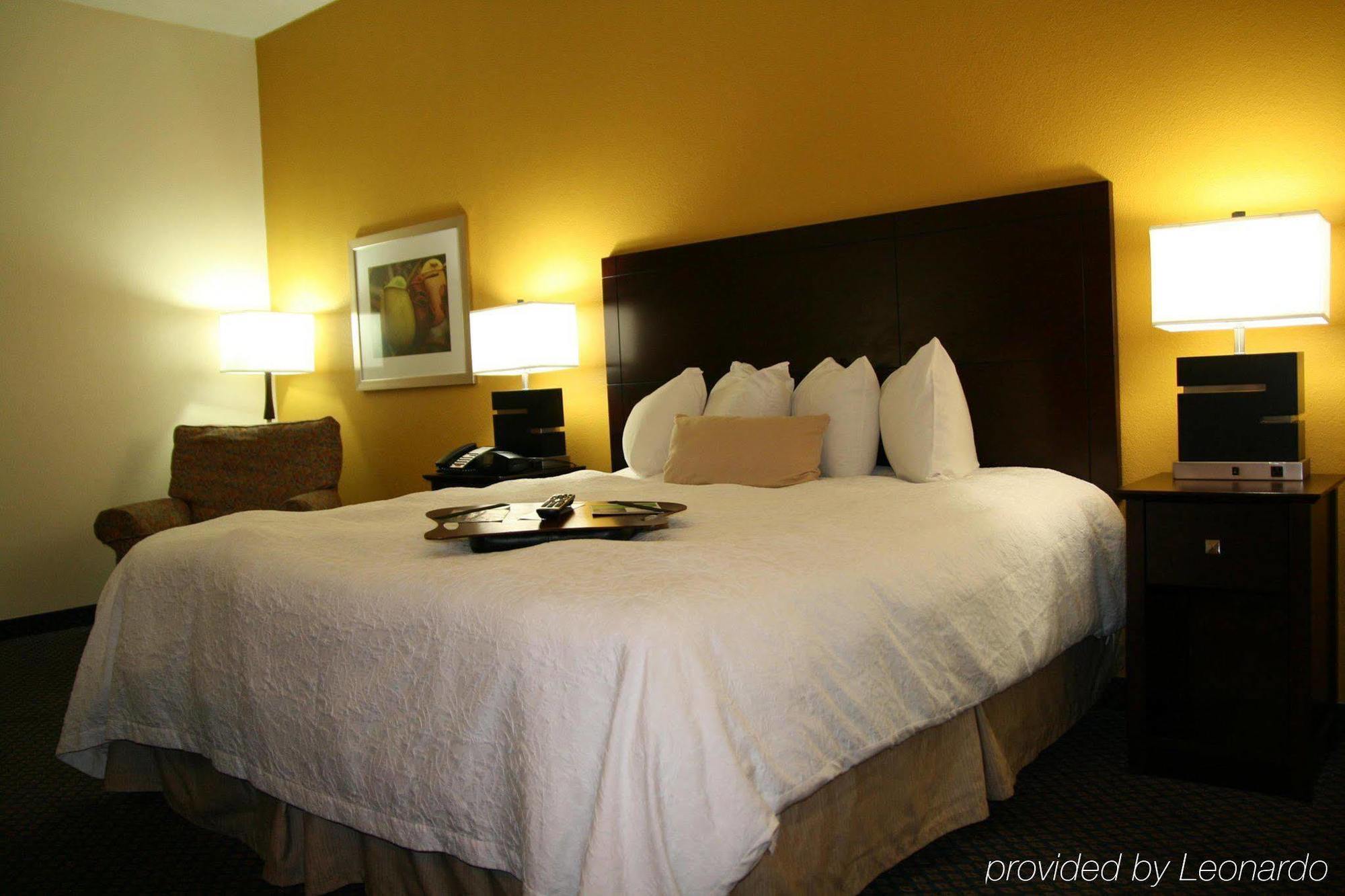 Hampton Inn Petersburg-Fort Gregg Adams חדר תמונה