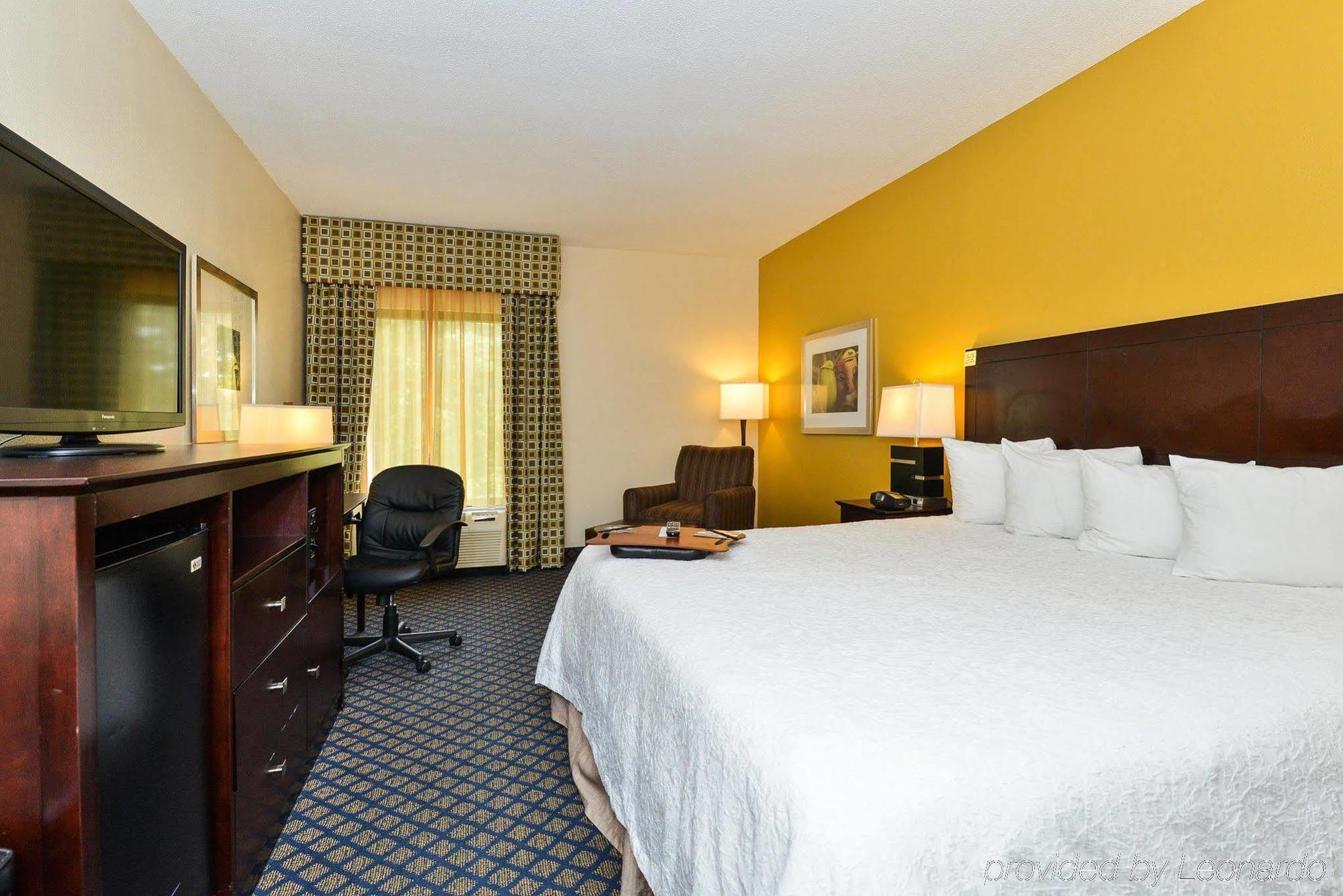 Hampton Inn Petersburg-Fort Gregg Adams מראה חיצוני תמונה