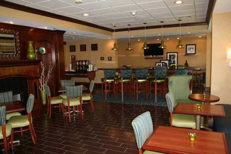 Hampton Inn Petersburg-Fort Gregg Adams מסעדה תמונה